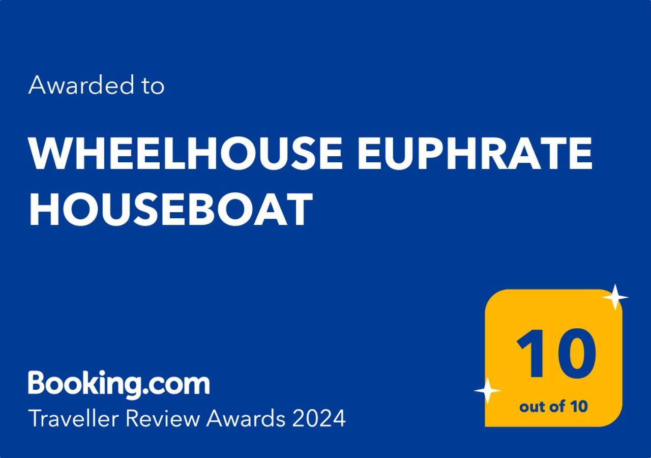 Bed and Breakfast Wheelhouse Euphrate Houseboat Diemerbrug Exteriér fotografie